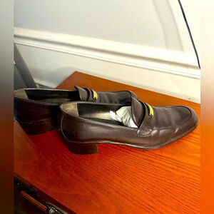 Salvatore Ferragamo size 9 dark brown chunky heel loafers classic preppy